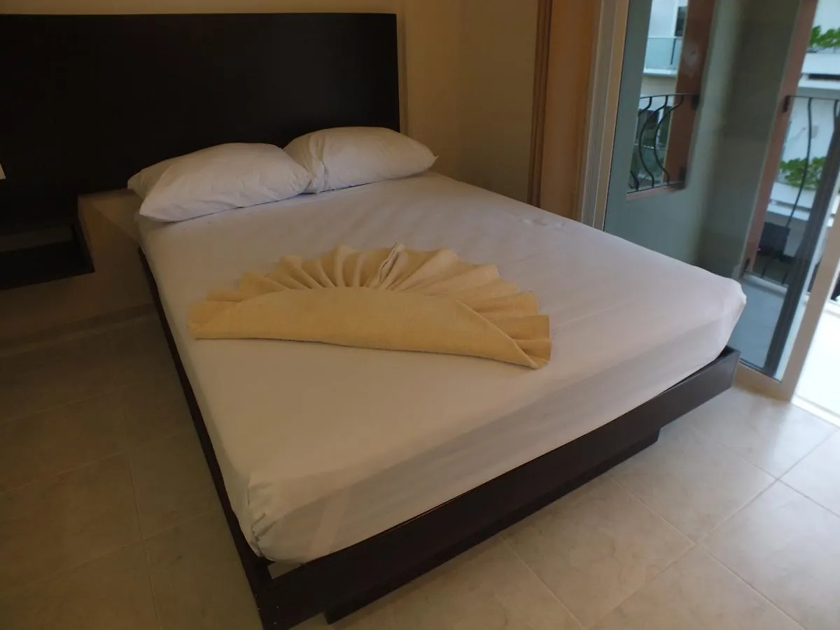 Gran Sahara Hotel Playa del Carmen 3*,